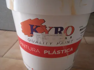 Bote Pintura Plástica Mate Kyro 14L