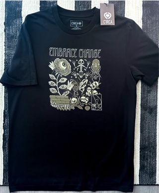 Camiseta CIRCA Talla M Estampado Embrace Change