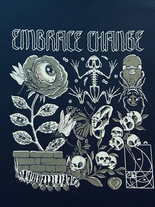 Camiseta CIRCA Talla M Estampado Embrace Change