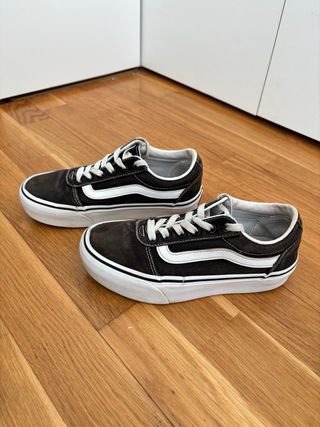 Zapatillas Vans Knu Skool con plataforma 