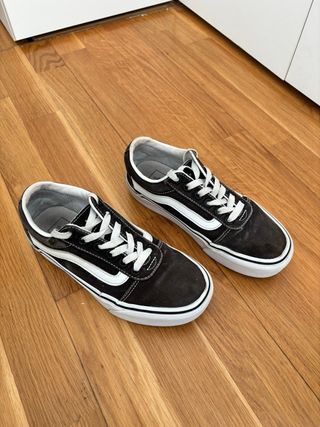 Zapatillas Vans Knu Skool con plataforma 