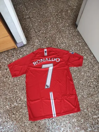 Camiseta CR7 Nike Roja Talla M
