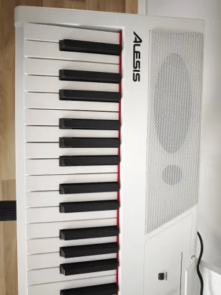 Alesis Recital White - con 88 Teclas