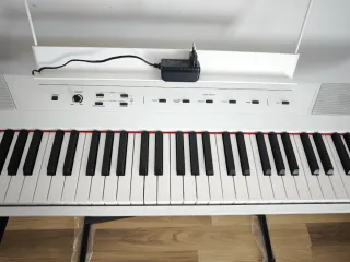 Alesis Recital White - con 88 Teclas