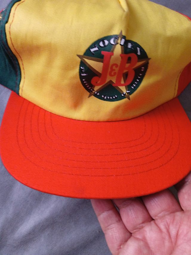 Lote 7 Gorras J&B