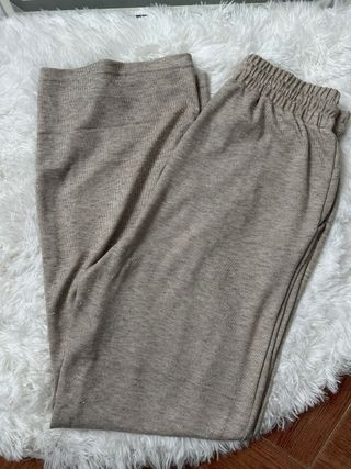 Conjunto chándal beige con brillo