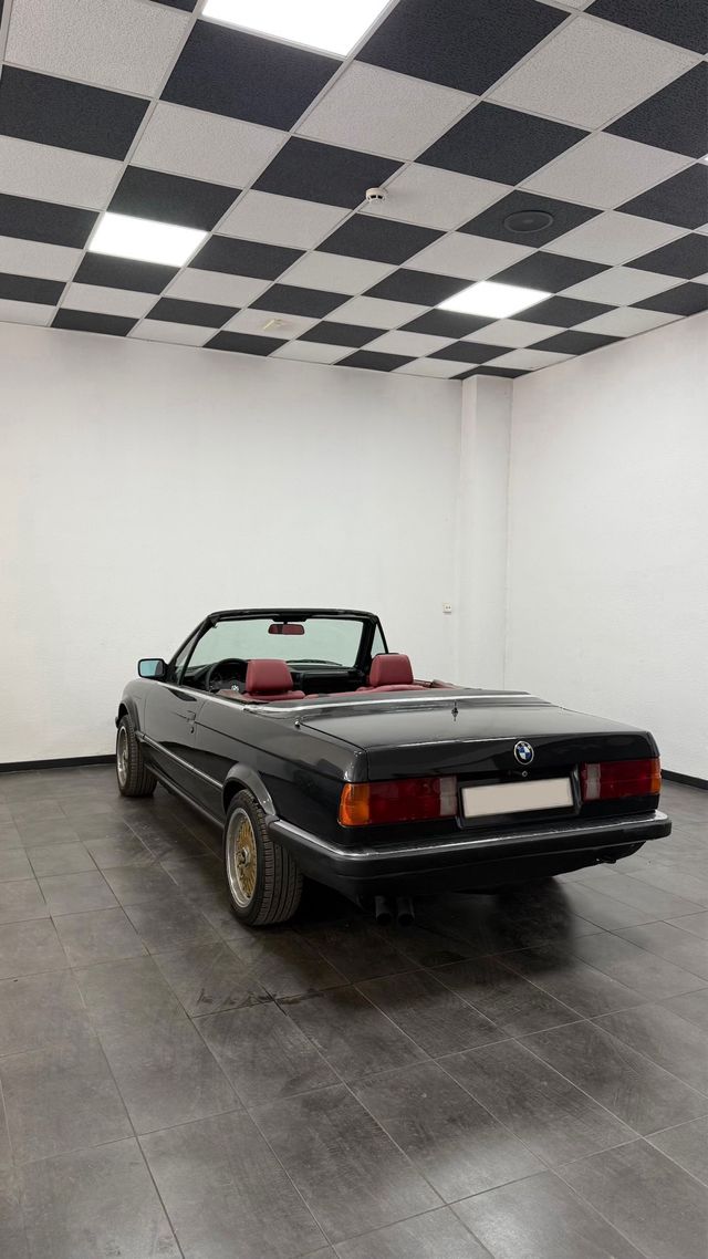 BMW E30 325i 1986