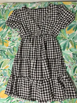 Vestido corto cuadros blanco y negro