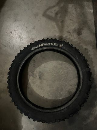 Neumático Enduro Golden Tyre 140/80-18 Adrian