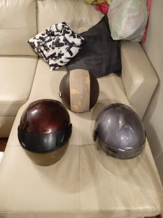 Cascos de moto variados Talla XL y M