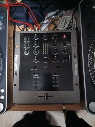 Numark M2 Mixer DJ