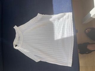 Camiseta blanca de canalé