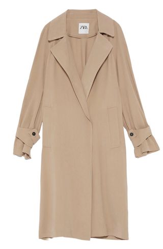 Trench Zara fluido color tostado