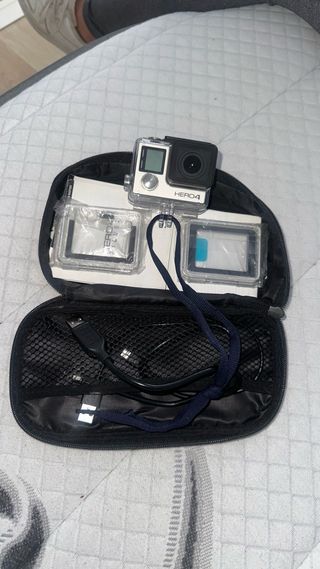 Cámara GoPro Hero4 + Accesorios