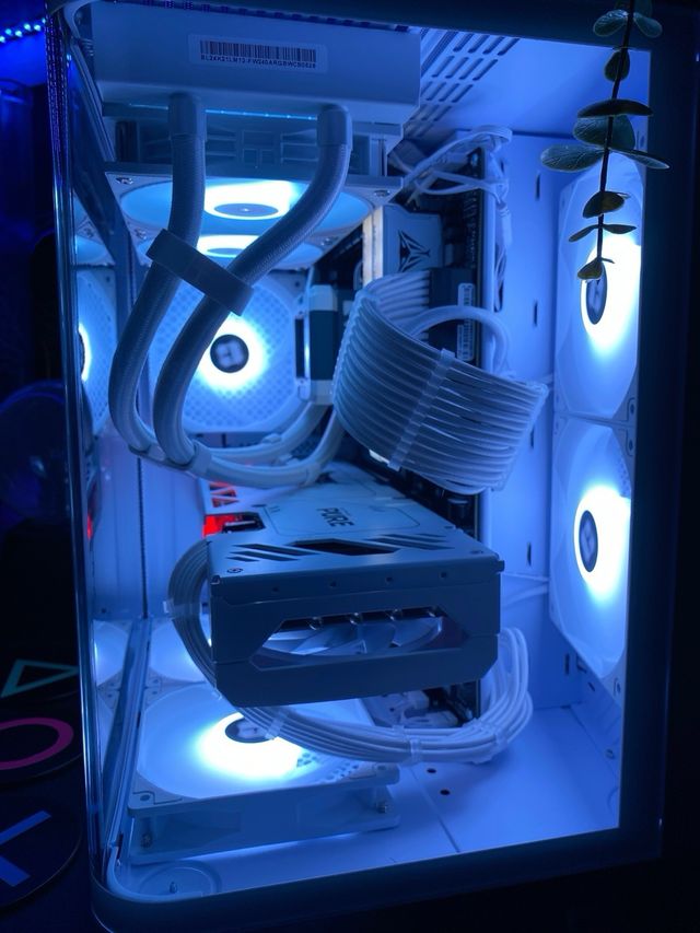 PC Gaming nuovo Bianco