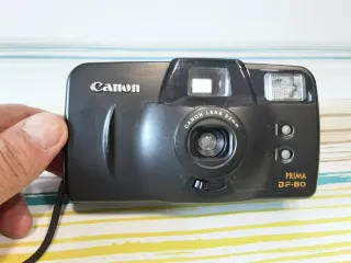 Cámara analógica Canon Prima BF-80