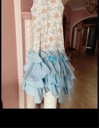 Traje de flamenca volantes azul y marrón