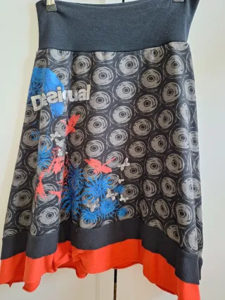 Falda Desigual Talla M Estampada
