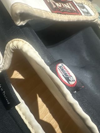 Twins Special - Espinilleras Muay Thai
Talla L