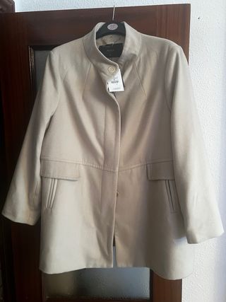 Abrigo mujer  de El Corte Inglés.  sin estrenar co