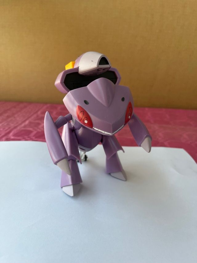 Takara Tomy Pokemon Genesect Figura 14cm