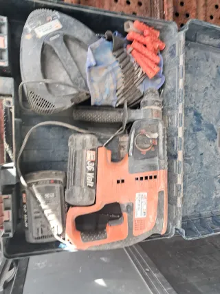 Taladro Percutor 36V con Batería