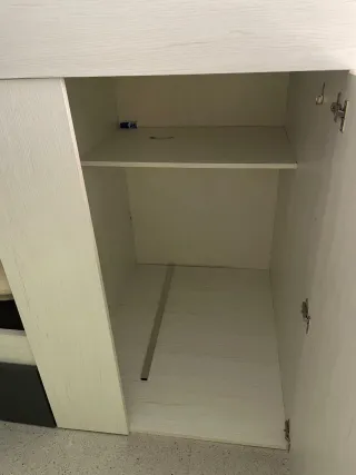 Cama tren madera blanca y gris