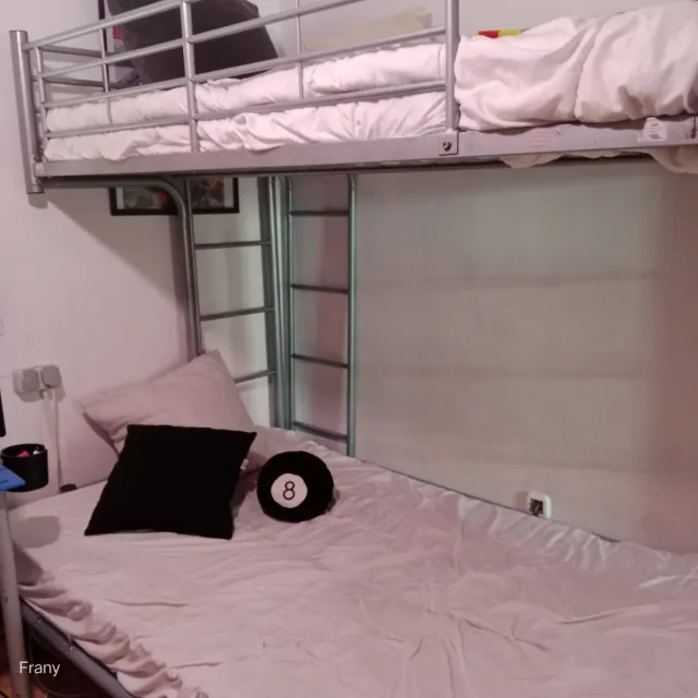 Litera 90cm arriba, 140
cm abajo, convertible