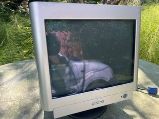 Monitor Compaq V7550 Color juegos vintage