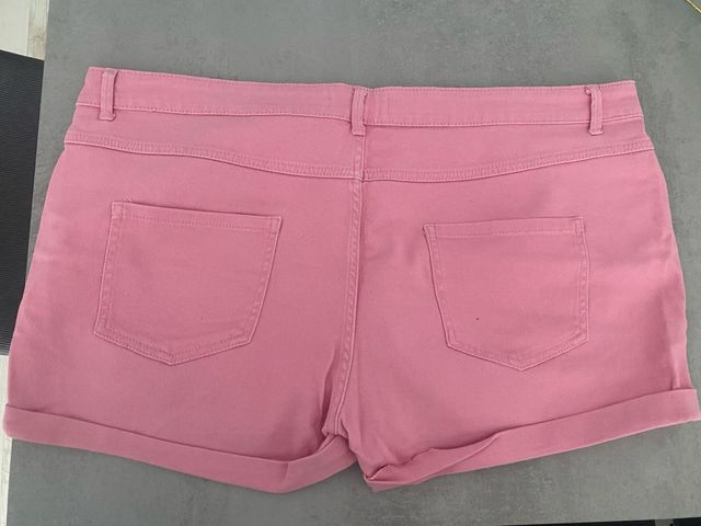 Pantalón corto rosa primark talla 48