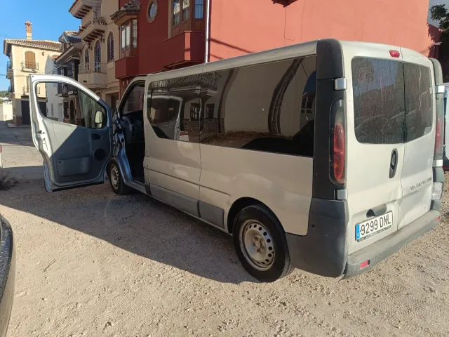 Opel Vivaro 2006
