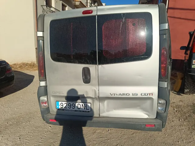 Opel Vivaro 2006