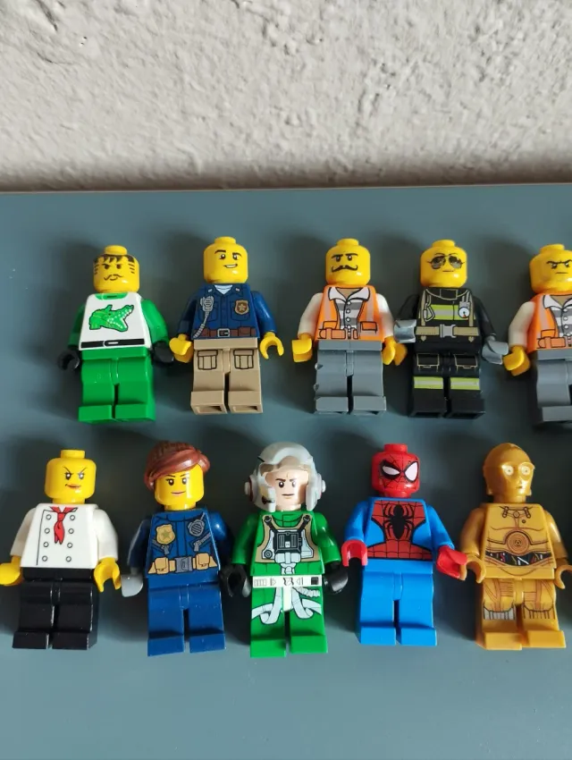 Lote 15 Figuras Lego Variadas