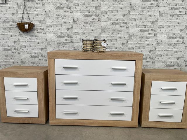 PACK DE CABECERO+ 2UND MESITAS DE NOCHE + COMODA