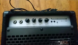 Amplificador Bajo Warwick BC20