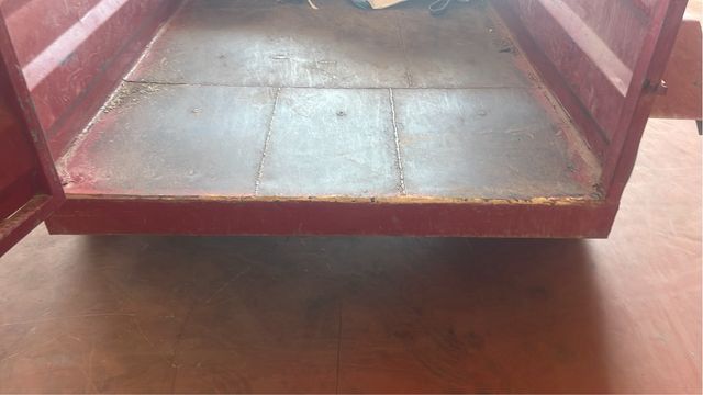 vendo o cambio x  otro mas chico

remolque carga