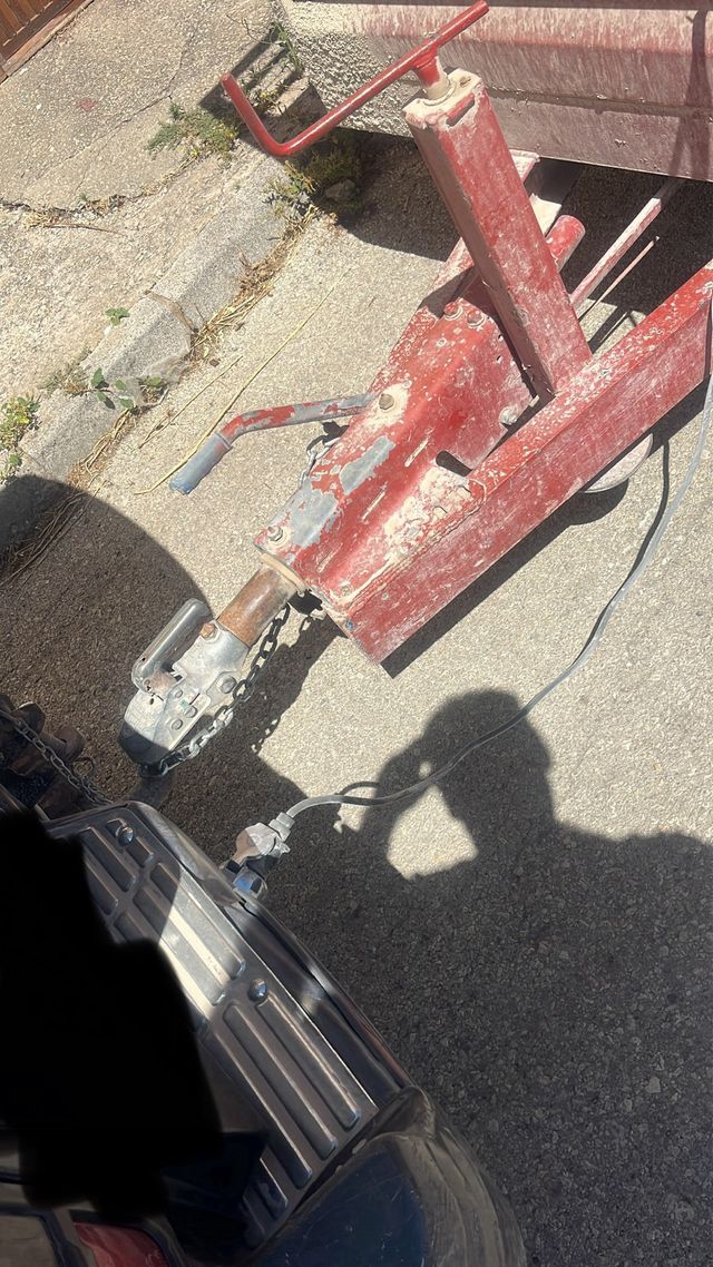 vendo o cambio x  otro mas chico

remolque carga