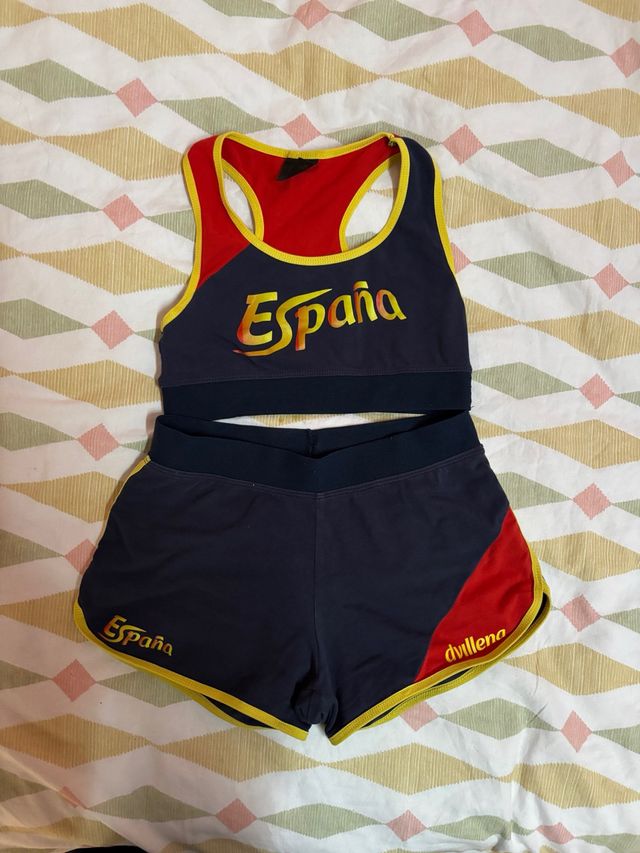 Conjunto Dvillena España Talla 12