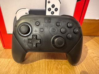 Nintendo Switch OLED bianco (confezione)