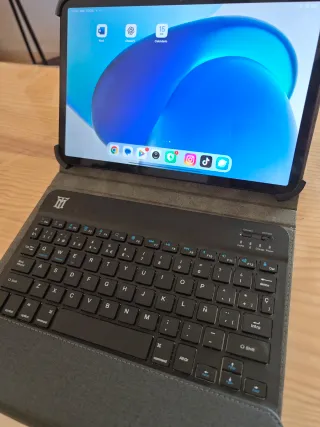 Tablet Xiaomi HyperOS 256 GB con Teclado y funda