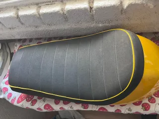 Asiento Royal Enfield 535
