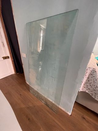 Sobremesa de cristal para oficina