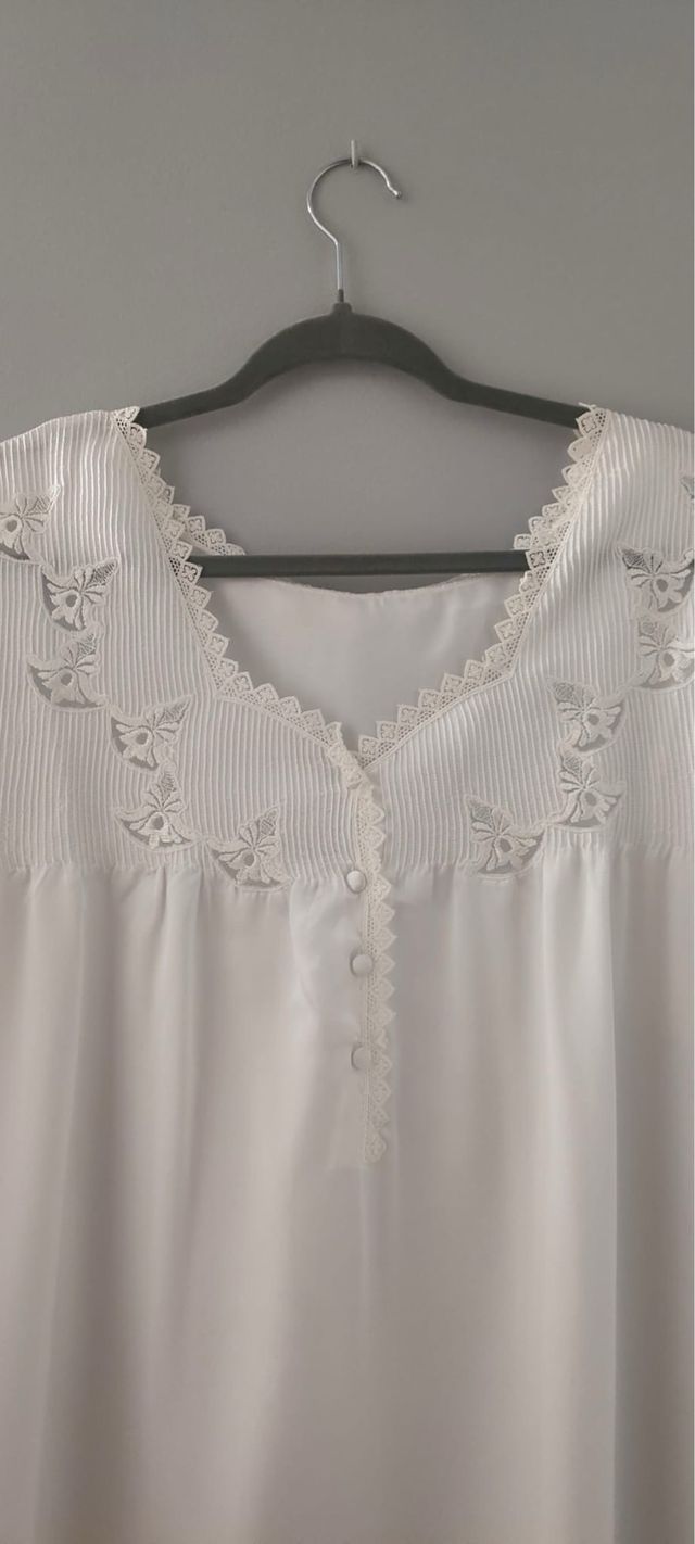 Camisón señora casi nuevos (2 usos) y con etiqueta