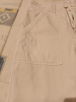 Pantalón vaquero beige chica