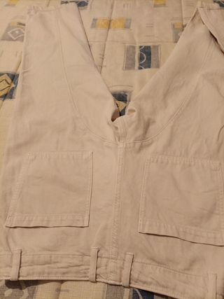 Pantalón vaquero beige chica