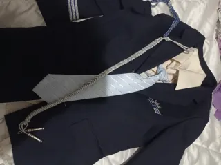 Traje de comunión azul y plata