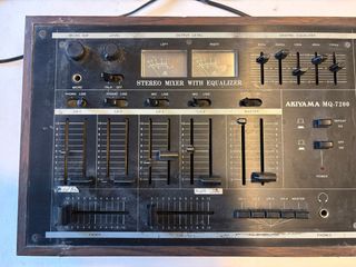 Mixer stereo Akiyama MQ-7200 con equalizzatore