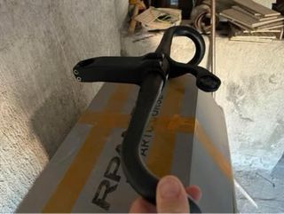 Manubrio bici da corsa REPARTO CORSE deda