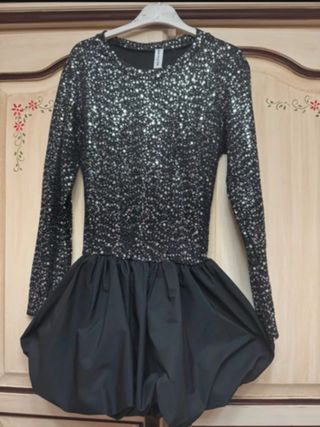 Vestido corto brillo globo negro