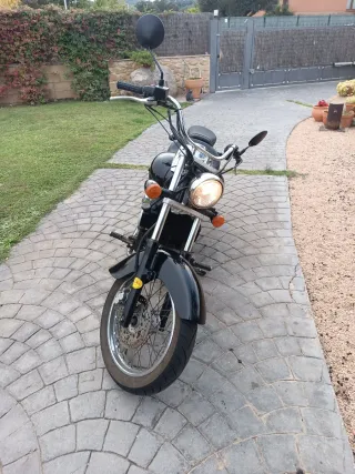 Honda Shadow 125 Negra